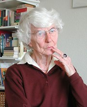 HOMMAGE AAN EEN ENSCHEDESE VERZETSSTRIJDSTER HOMMAGE AAN EEN ENSCHEDESE VERZETSSTRIJDSTER